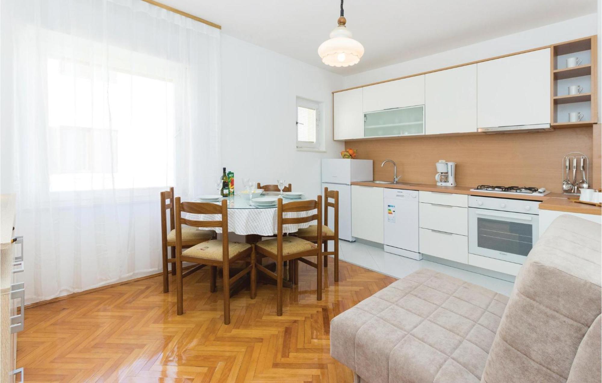 Stunning Home In Zadar With Kitchen Екстериор снимка