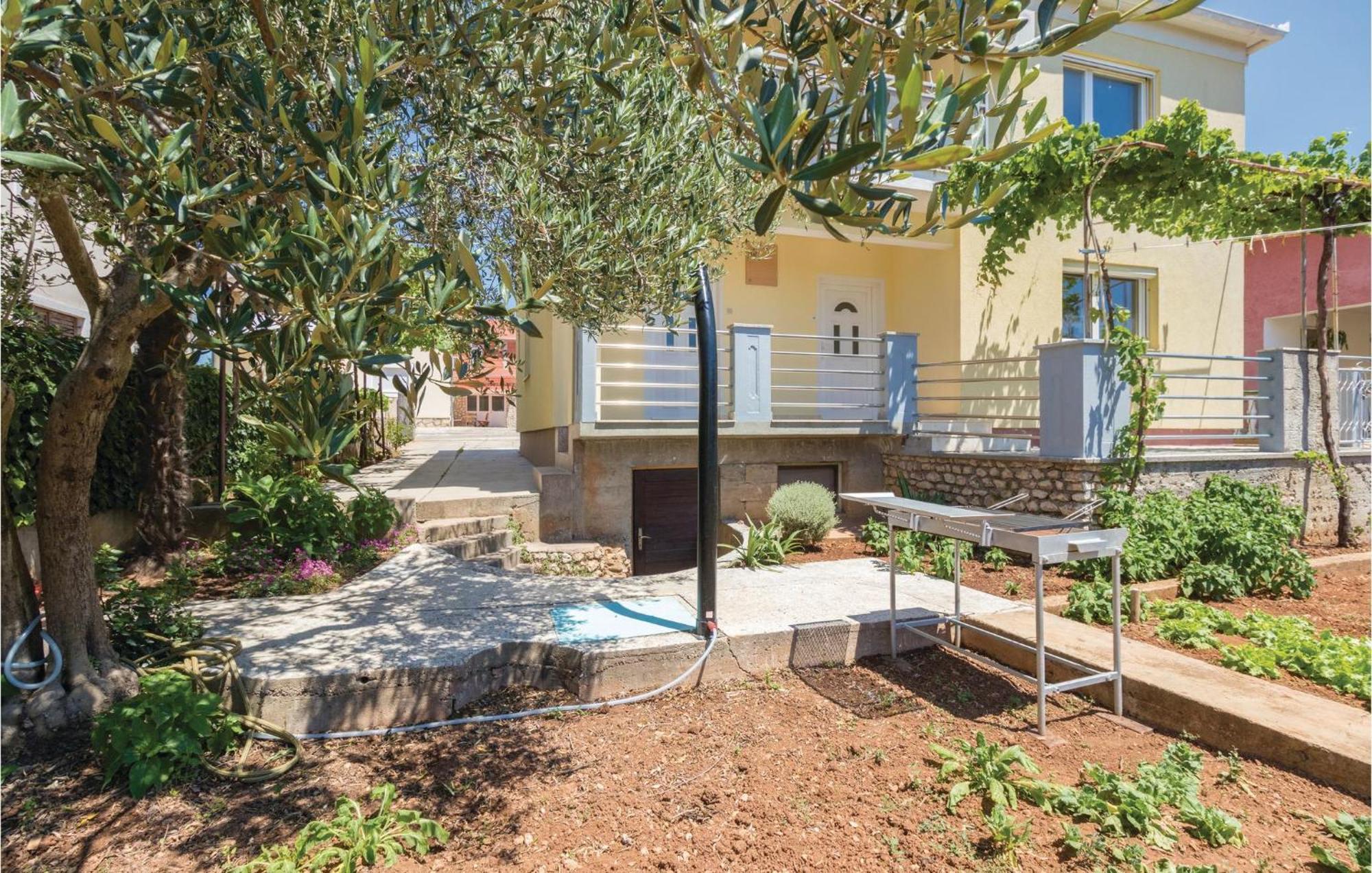 Stunning Home In Zadar With Kitchen Екстериор снимка